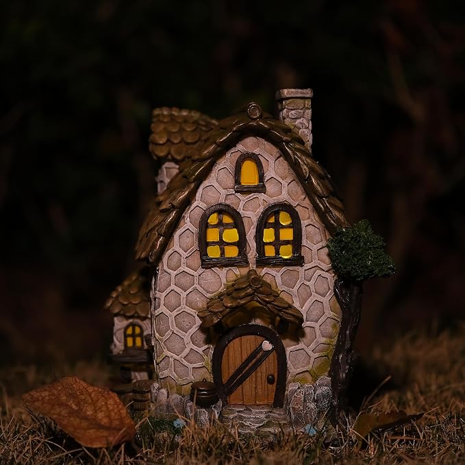 Solar Garden House Statues Outdoor Yard Resin Decoration Gift Handmade Housewarming Gift for Patio Yard Lawn Waterproof Cracking