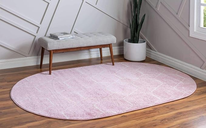Unique Loom Trellis Frieze Collection Area Rug - Geometric (5' x 8' Oval, Light Pink/ Ivory)