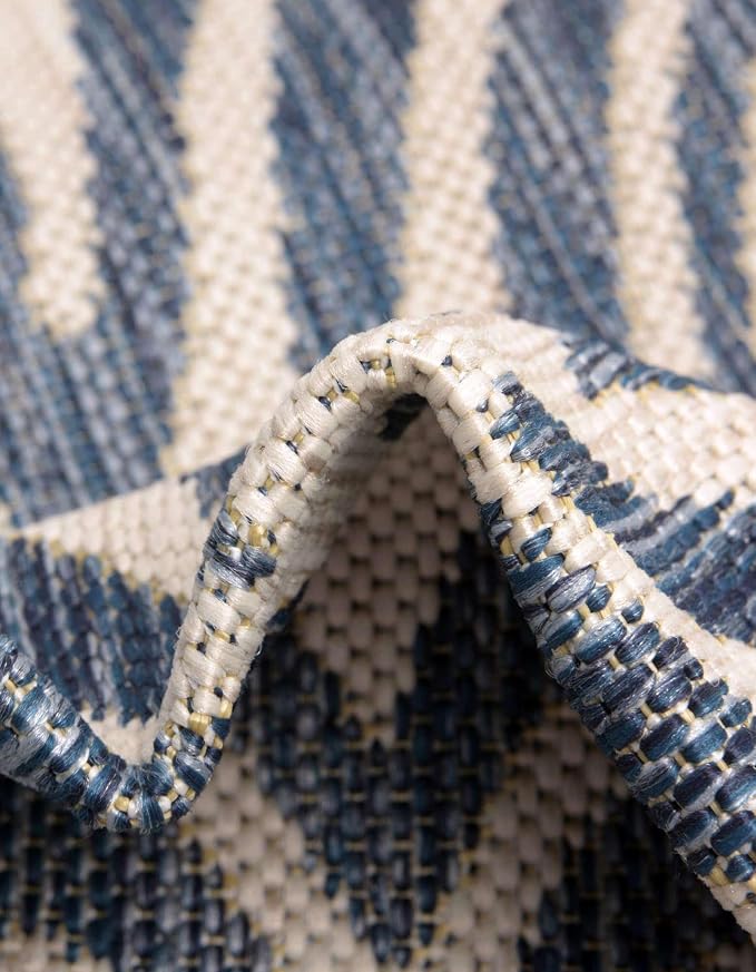 Unique Loom Outdoor Safari Collection Area Rug - Tsavo (5' 3" x 8' Rectangle, Blue/ Ivory)