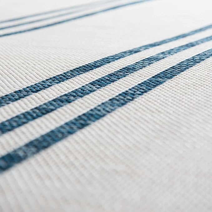 Unique Loom Outdoor Collection Area Rug - Anguilla (7' 10" x 10' Oval, Ivory/ Blue)