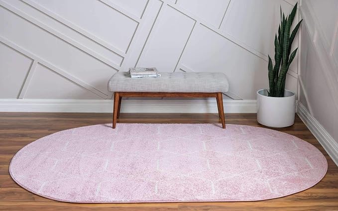 Unique Loom Trellis Frieze Collection Area Rug - Geometric (5' x 8' Oval, Light Pink/ Ivory)