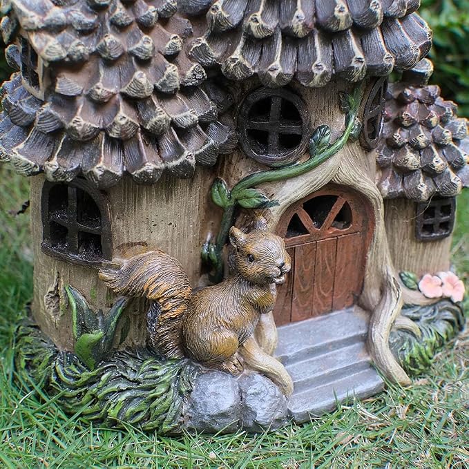 Solar Garden Squirrel's House Fairy Outdoor Statues Yard Resin Decoration Gift Handmade Housewarming Gift for Patio Yard Lawn Waterproof Cracking