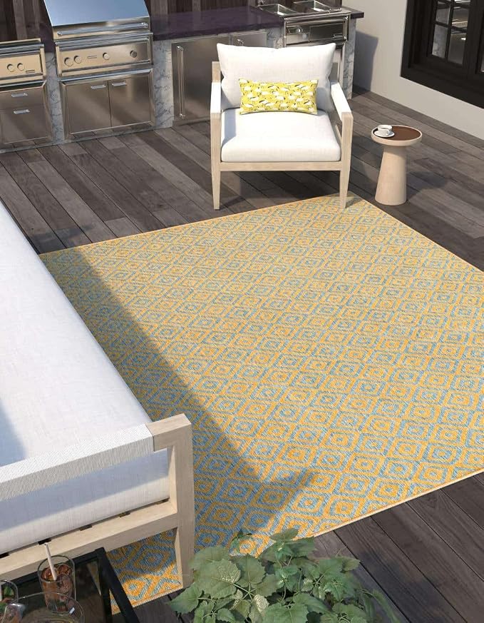 Unique Loom Jill Zarin Jill Zarin Outdoor Collection Area Rug - Costa Rica (7' 10" Square, Yellow and Aqua/Light Blue)