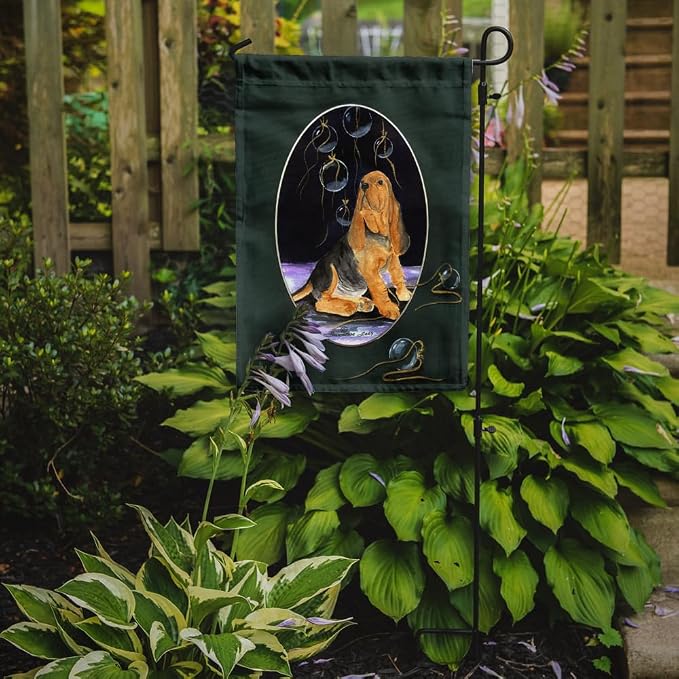 Caroline's Treasures SS8071GF Bloodhound Garden Flag Mailbox Flag Decorative Yard Flag Banner Outside Patio Artwork Yard Flower Beds, Garden Size, Multicolor
