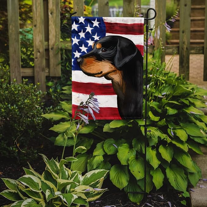 Caroline's Treasures CK6714GF Smaland Hound Dog American Flag Garden Flag Mailbox Flag Decorative Yard Flag Banner Outside Patio Artwork Yard Flower Beds, Garden Size, Multicolor