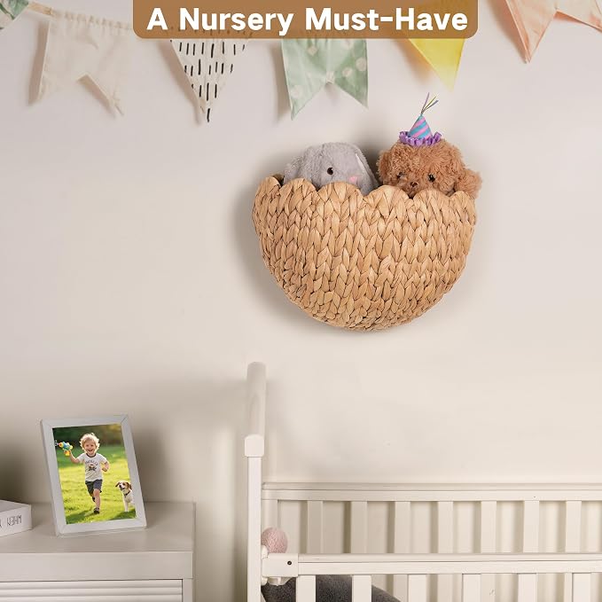 iEGrow Wicker Wall Basket, Scalloped Wall Basket Natural Water Hyacinth, Hanging Baskets for Organizing and Decor, Woven Storage Baskets for Door Mounted Entryway Flower Mail Plant Nursery