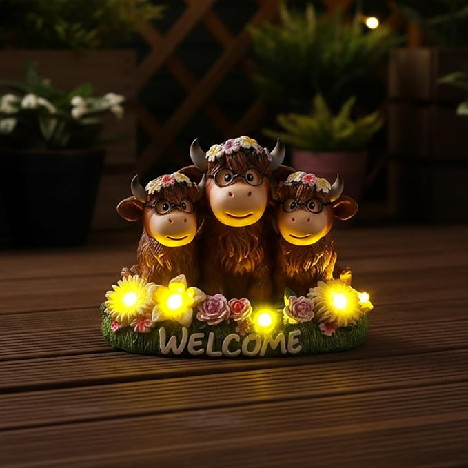 Highland Cow Decor Solar Garden Statue 5.3",Funny Resin Cow Family Figurine with Glasses & Welcome Sign,Cute Farmhouse Outdoor Yard Art for Patio Porch Lawn,Housewarming Birthday Gifts for Women Mom