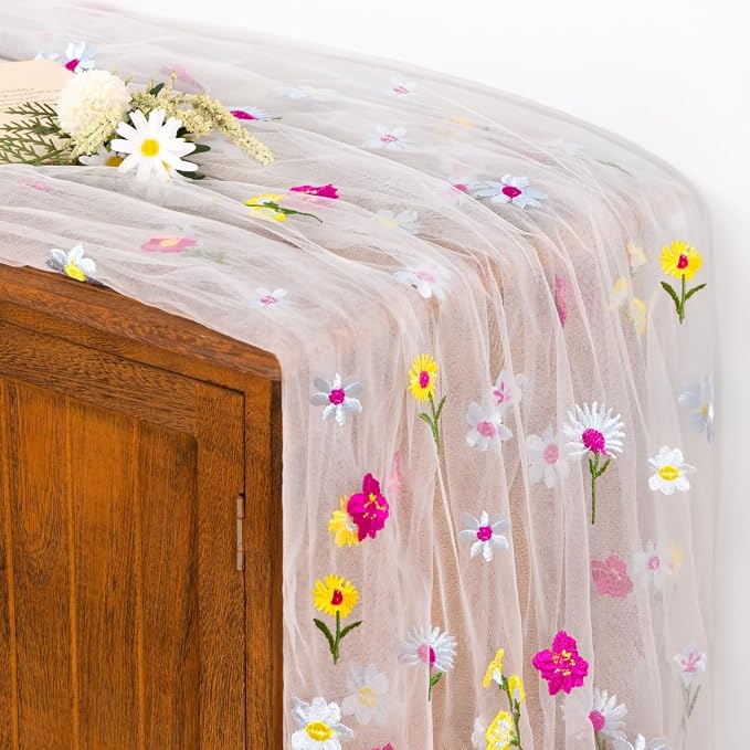 Socomi Flower Table Runner Summer Daisy Floral Tulle Gauze Cheesecloth Embroidery Table Runners for Tea Party Garden Wedding Bridal Baby Shower Birthday Picnic Decor Ivory White 3pcs