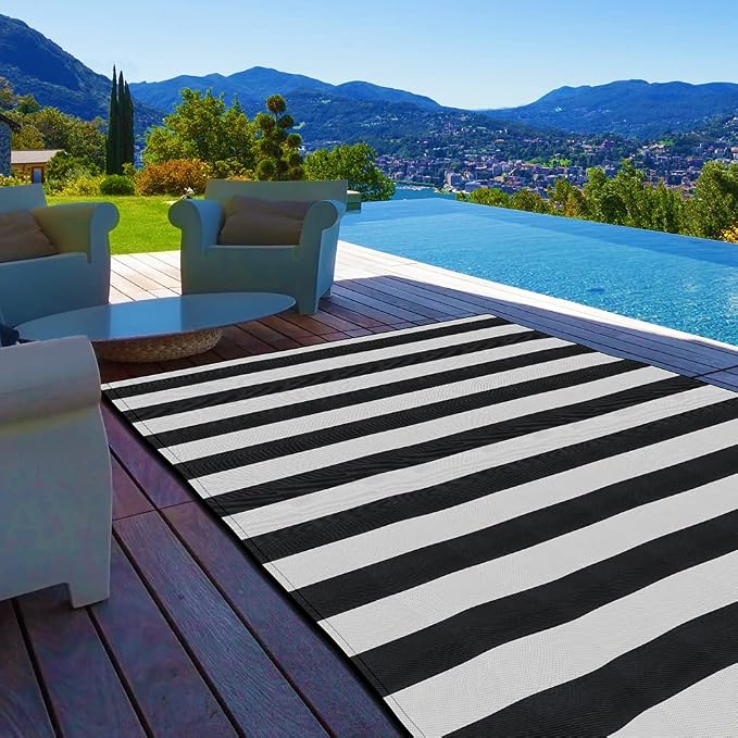 Plastic Straw Rug,6'x9' Outdoor Waterproof Patio Rugs Foldable Reversible Camping Mat for Rv, Deck, Porch, Picnic, Beach, Balcony,Black & White