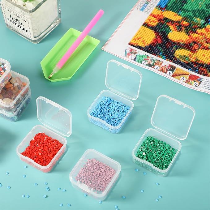 SATINIOR 500 Pcs Clear Plastic Beads Storage Containers Box Small Clear Boxes with Hinged Lid Plastic Arts Case Mini Square Crafts Storage Organizers for Small Items (1.7 × 1.7 × 0.8 Inch)