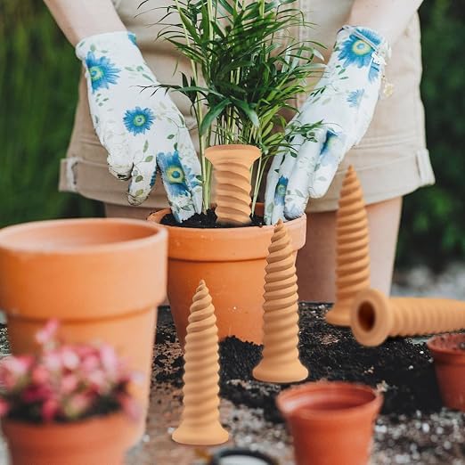 Terracotta Watering Spikes, 4 Pack Plant Watering Devices Self Watering Spikes Vacation Clay Watering Stakes Garden Plant Watering Globes for Indoor & Outdoor Plants