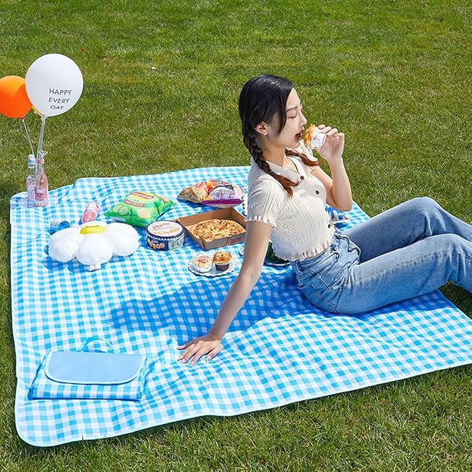 LRUUIDDE Extra Large Picnic Blanket Beach Blankets, Outdoor Foldable Waterproof Sand Mat for Beach Camping Hiking Travel Family Concerts Grass Park Music Festival Lawn Mats (Blue, 80x60inch)