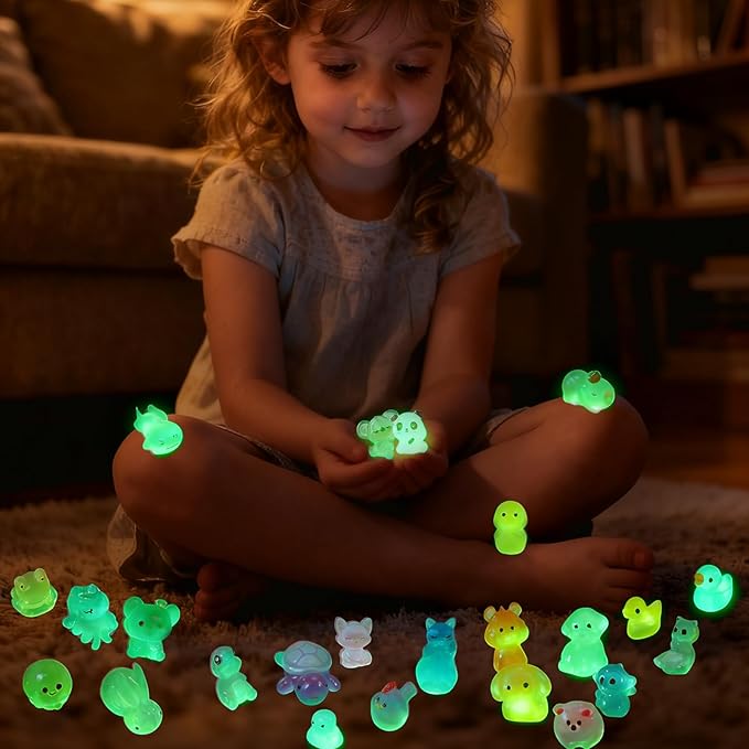 Mini Glow In The Dark Animal Resin Models, Resin Animals Mystery Bags, Individually Wrapped Blind Bags Tiny Animal Figurines, Collectible Mini Animals For Fairy Garden, DIY Crafts (200, animals)