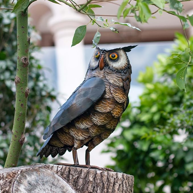 Natelf Garden Owl Sculptures & Statues, Standing Metal Bird Yard Art Sculpture for Patio Backyard Pond Outdoor Decorations (Brown-1)