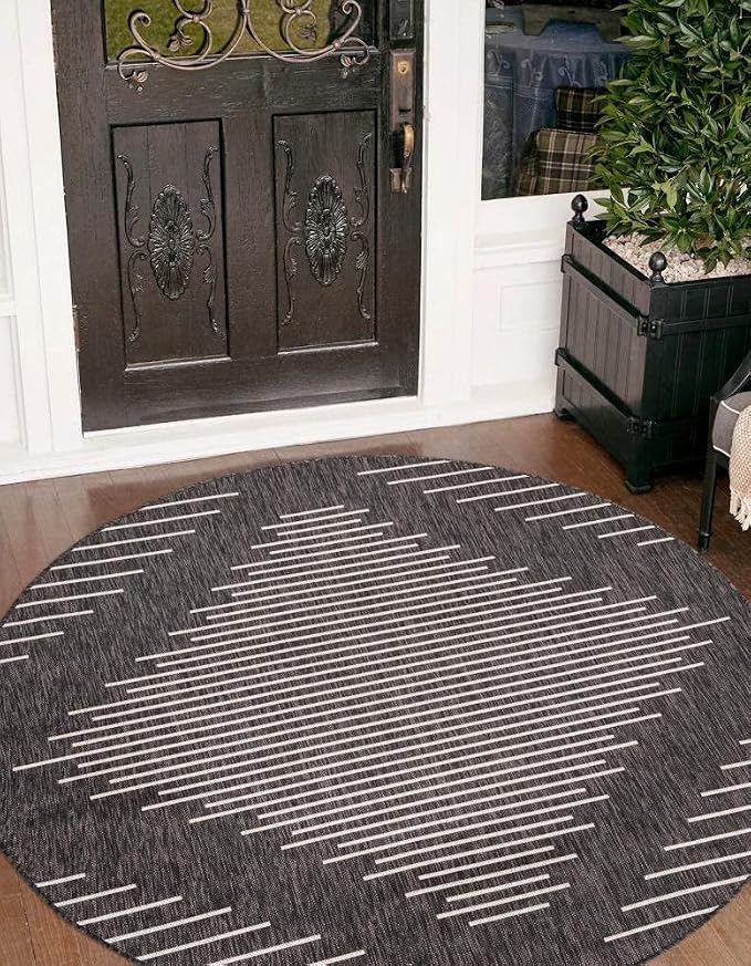 Unique Loom Outdoor Modern Collection Area Rug - Tambor (7' 10" Round, Charcoal Gray/ Ivory)