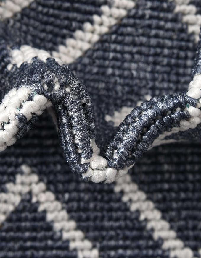 Unique Loom Outdoor Trellis Collection Area Rug - Kafes (4' 1" x 6' 1" Rectangle, Navy Blue/ Ivory)