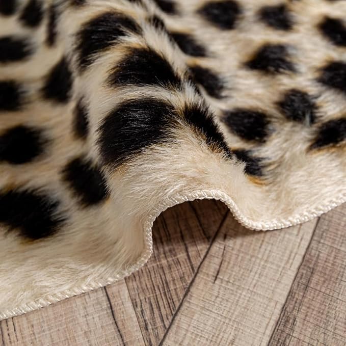 Asuprui Leopard Rug,Cheetah Carpet for Bedroom,Faux Fur Cowhide Rug 35x43In