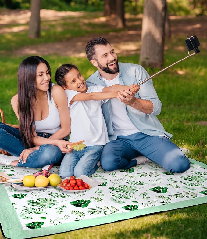 DEWUR Picnic Blankets 79"x79" Extra Large Outdoor Blanket Beach Blanket Waterproof SandProof Picnic Mat Washable Foldable Portable for Grass Lawn Beach Camping (Green with Leaves)