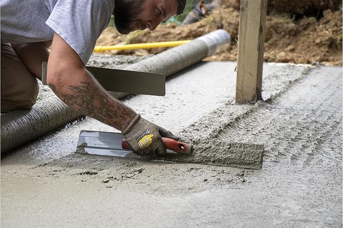 MARSHALLTOWN 24 Inch Beveled End Magnesium Hand Float, DuraSoft Handle, Cast Magnesium Blade, Assembled in USA, Concrete Float, Mag Float, Magnesium Float, 153D