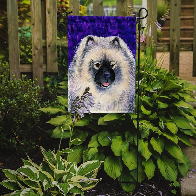 Caroline's Treasures SS8691GF Keeshond Garden Flag Mailbox Flag Decorative Yard Flag Banner Outside Patio Artwork Yard Flower Beds, Garden Size, Multicolor