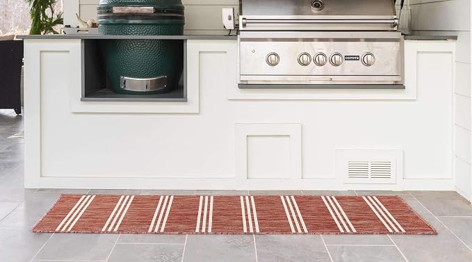 Unique Loom Outdoor Collection Area Rug - Anguilla (2' x 6' 1" Runner, Rust Red/ Ivory)
