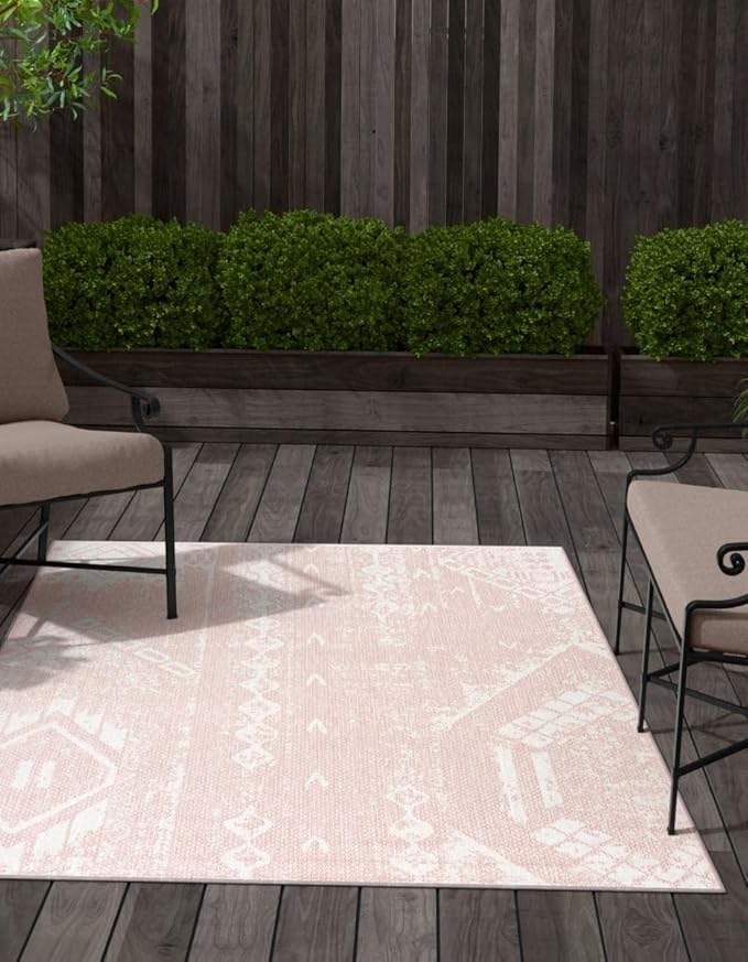 Unique Loom Outdoor Bohemian Collection Area Rug - Anthro (2' x 3' 1" Rectangle, Pink/ Ivory)
