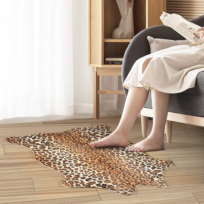 MACEVIA Leopard Rug Cheetah Print Rugs Western Decor for Living Room Bedroom Faux Animal Area Carpet Non-Slip 43.3" L x 29.5" W(3.6ft x 2.4ft)