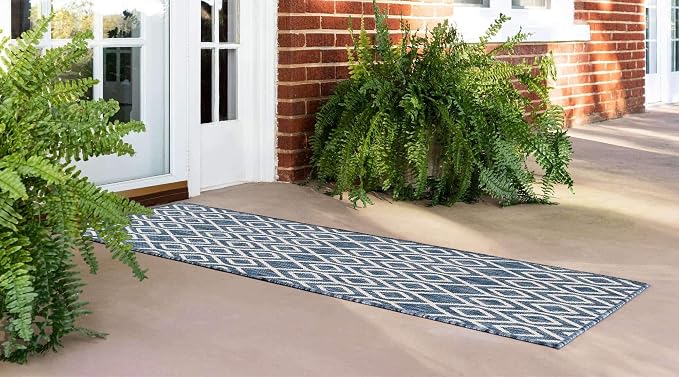 Jill Zarin Outdoor Collection Area Rug - Turks and Caicos (2' x 8' Runner Blue/Ivory)