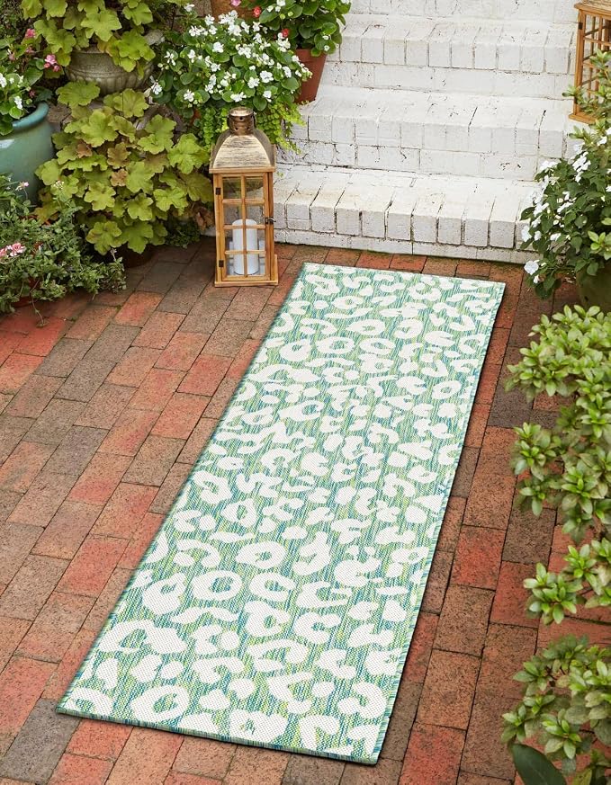 Unique Loom Outdoor Safari Collection Area Rug - Leopard (2' 11" x 10' Runner, Green Blue/ Ivory)
