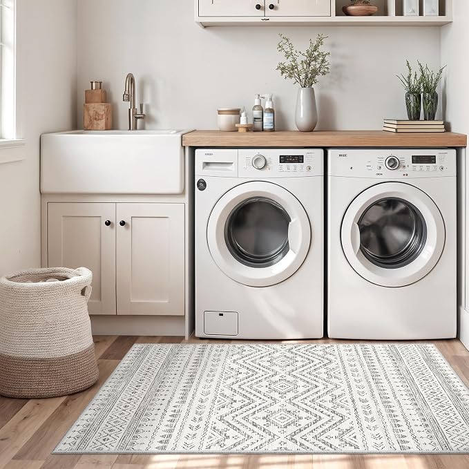 Miukiki 3x5 Washable Area Rug Moroccan Soft Non Slip Entryway Rug Grey | Machine Washable 3x5 Rug for Bedroom Kitchen Living Room, Low Pile Indoor Floor Carpet with Vintage Pattern