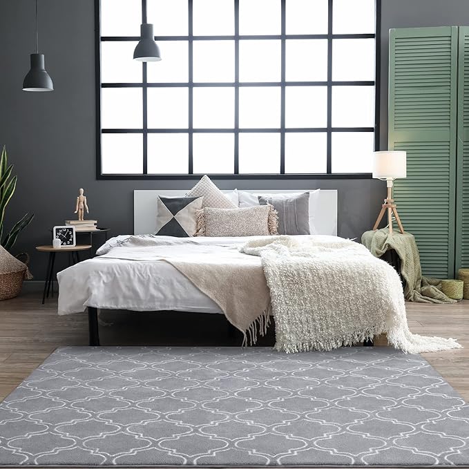 Chicrug 5x7 Shag Geometric Modern Area Rug for Bedroom Living Room | Memory Foam Indoor Carpet, Fluffy Rug for Bedside Room for Family Girls Kids Play Mat, Grey and White