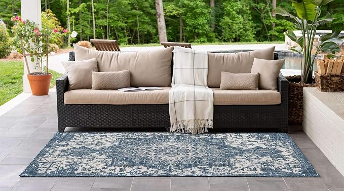 Unique Loom Outdoor Collection Area Rug - Dubai (2' 2' x 3' 1' Rectangle, Blue/ Ivory)