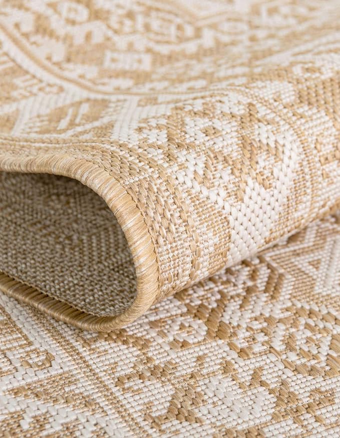 Unique Loom Outdoor Aztec Collection Area Rug - Chalca (7' 10" Octagon, Natural/ Ivory)