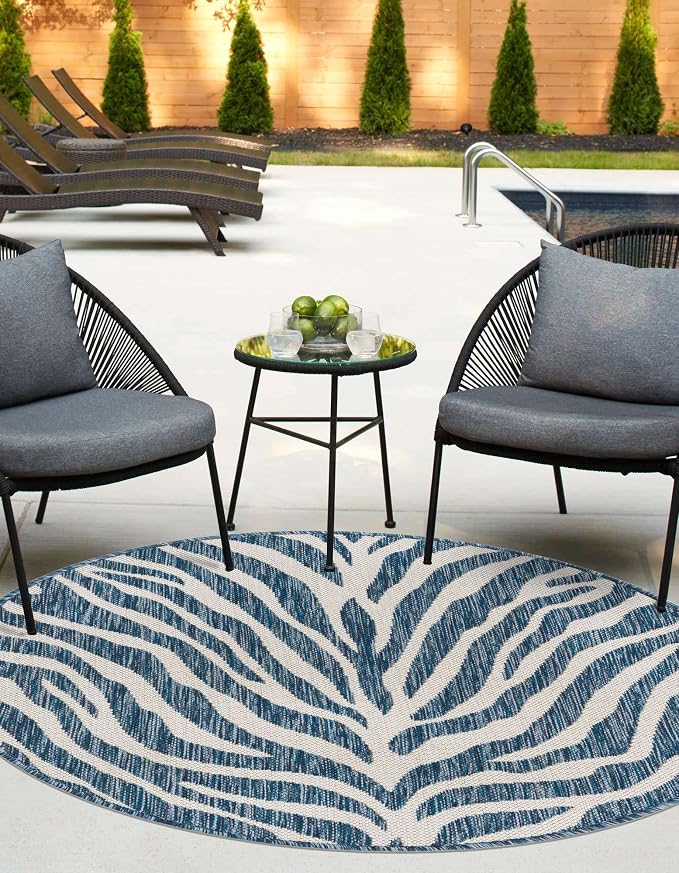 Unique Loom Outdoor Safari Collection Area Rug - Tsavo (3' 1" Round, Blue/ Ivory)