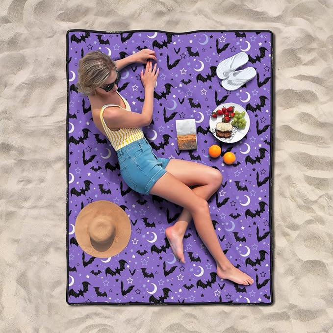 Halloween Bat Picnic Blankets Waterproof Foldable, 60’‘x80'' Portable Outdoor Picnic Mat Water Resistant for Grass, Padded Lawn & Park Blanket for Camping,Hiking