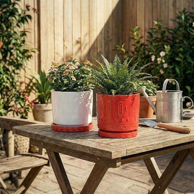 Eightpot 2 Pack Plant Water Catcher Tray, 5.6 Inch Plants Plates to Catch Water, Round Ceramic Plant Saucers for Indoors Outdoors, Boho Plants Dishes to Catch Water, Decorative Flower Pot Trays, Red