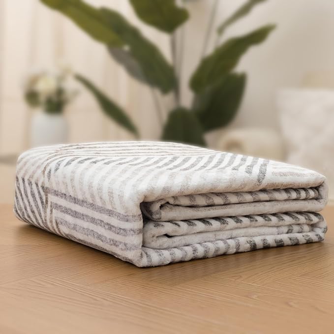 Machine Washable Area Rug Runner - Living Room Bedroom Bathroom Kitchen Entryway Office - Padded Low Pile Stain Resistant Premium - Modern Geometric Contemporary - Miles - Beige 2'6"x6'