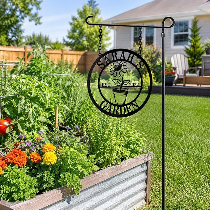 Personalized Garden Sign, Custom Hanging Metal Garden Decor for Outside, Personalized Garden Name Sign with Hook, Outdoor Yard Patio Decor, Gifts for Gardeners, Mom, Grandma, Housewarming