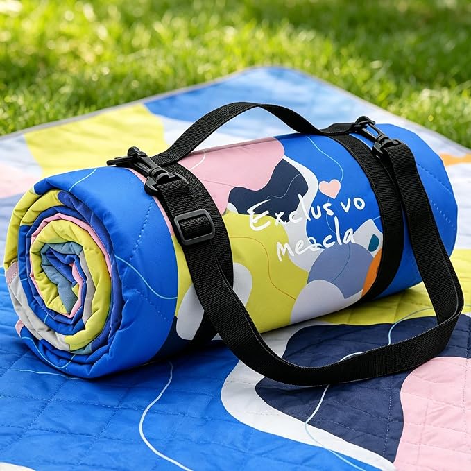 Exclusivo Mezcla Extra Large Waterproof Picnic Blankets 3 Layer, Sandproof and Foldable Outdoor Blanket for Beach Camping, Park and Travel
