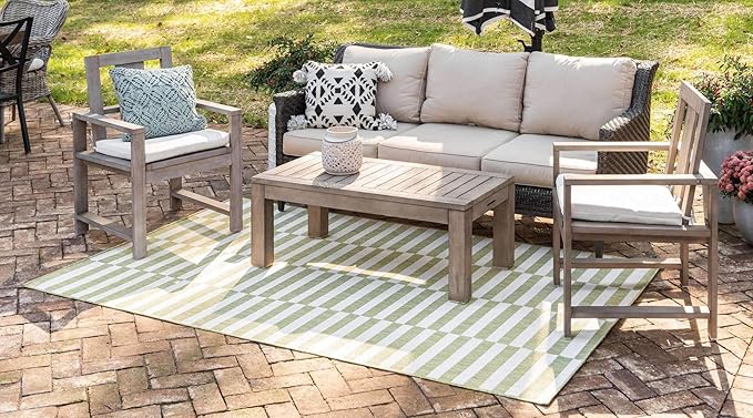 Unique Loom Outdoor Striped Collection Area Rug - Striped (4' 1" x 6' 1" Rectangle, Green/Ivory)