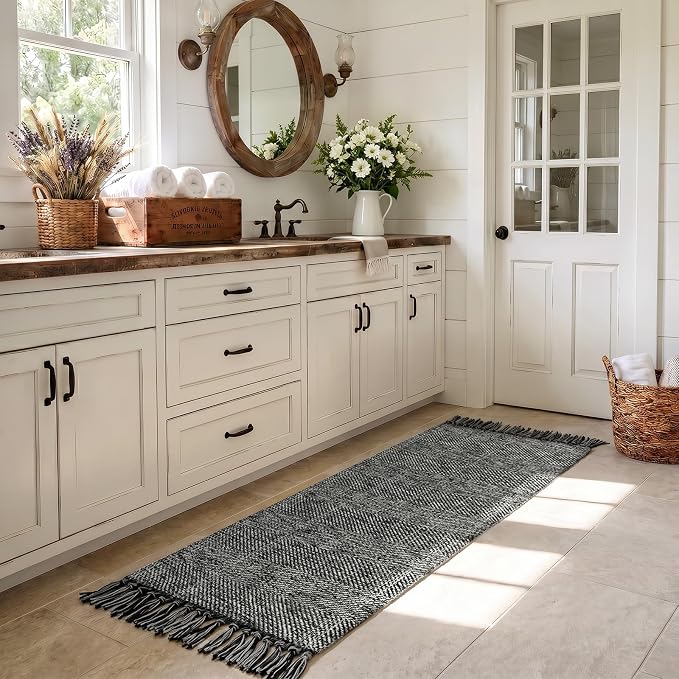2' x 6' Kitchen Runner Rug, Modern Farmhouse Washable Bathroom Mat | Boho Hand-Woven Hallway Runner Rugs, Black Reversible Bedroom Carpet for Laundry Entryway Home Decor