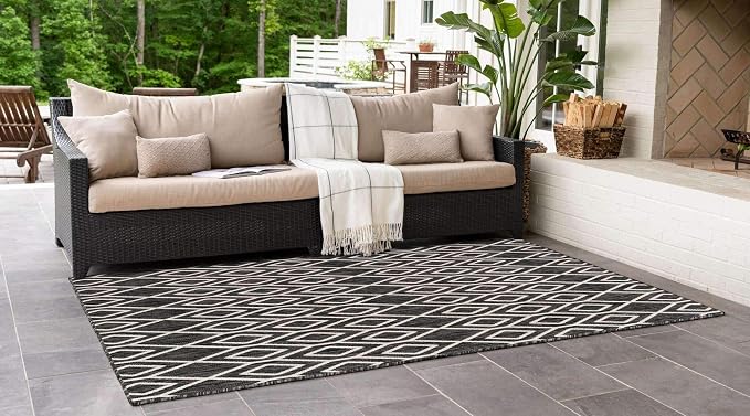 Jill Zarin Outdoor Collection Area Rug - Turks and Caicos (2' 2" x 3' Rectangle Charcoal Gray/Ivory)