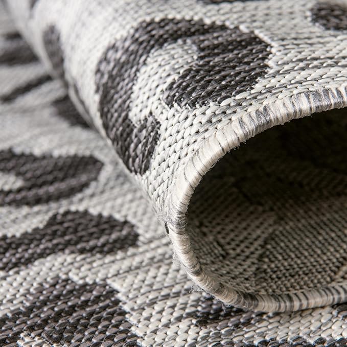 Unique Loom Outdoor Safari Collection Area Rug - Leopard (3' 3" x 5' 3" Oval, Light Gray/ Gray)