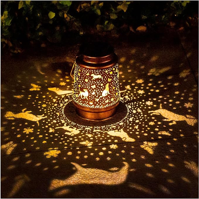 Dog Solar Lanterns Outdoor Waterproof Hanging Solar Lights Labrador Dog Gifts for Women Men Metal Decorative LED Lanterns for Yard, Patio, Lawn, Pathway, Landscape, Garden Decor, Dog Lovers Gifts
