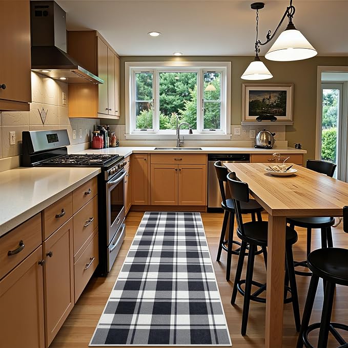 2x6 Checkered Jute Runner Rug for Kitchen Indoor Floor Area Carpet | Washable Jute Area Rug With Non-Slip Backing, Low-Pile Texture, Farmhouse Geometric Pattern In Neutral White/Black, Durable