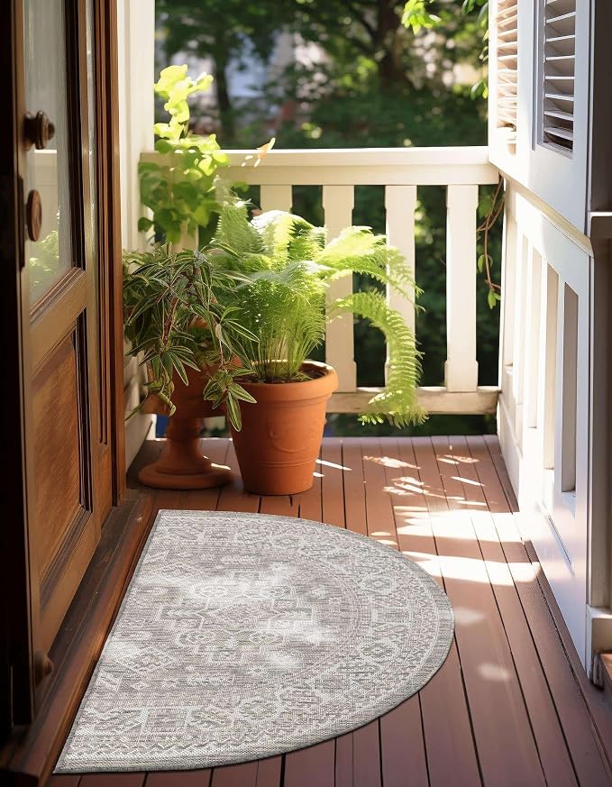 Unique Loom Outdoor Aztec Collection Area Rug - Chalca (2' 7" x 4' 1" Hearth Light Gray/Ivory)