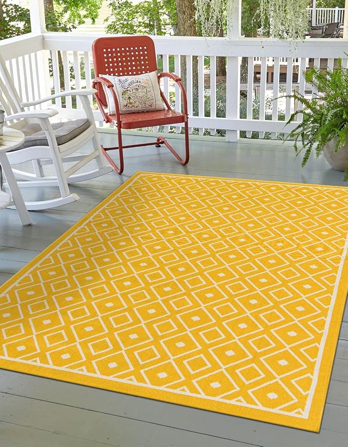 Unique Loom Outdoor Trellis Collection Area Rug - Kafes (4' 1" x 6' 1" Rectangle, Yellow/ Ivory)