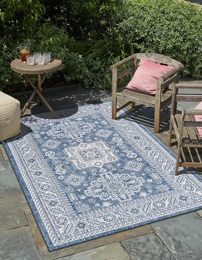 Unique Loom Outdoor Aztec Collection Area Rug - Chalca (6' 1" x 9' Rectangle, Blue/ Ivory)