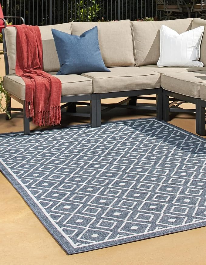 Unique Loom Outdoor Trellis Collection Area Rug - Kafes (5' 3" x 8' Rectangle, Navy Blue/ Ivory)