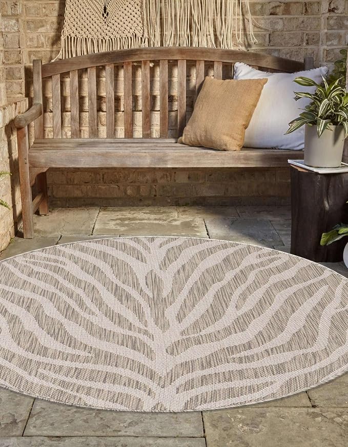 Unique Loom Outdoor Safari Collection Area Rug - Tsavo (4' 1" Round, Gray/ Ivory)